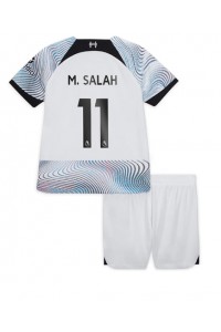 Liverpool Mohamed Salah #11 Babytruitje Uit tenue Kind 2022-23 Korte Mouw (+ Korte broeken)